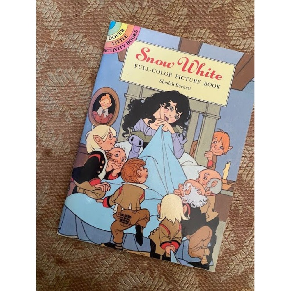 Snow White Full-Color Picture Book Sheilah Beckett‎ Dover Little Activity 1995